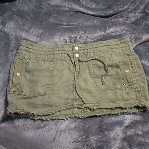 Guess khaki skirt